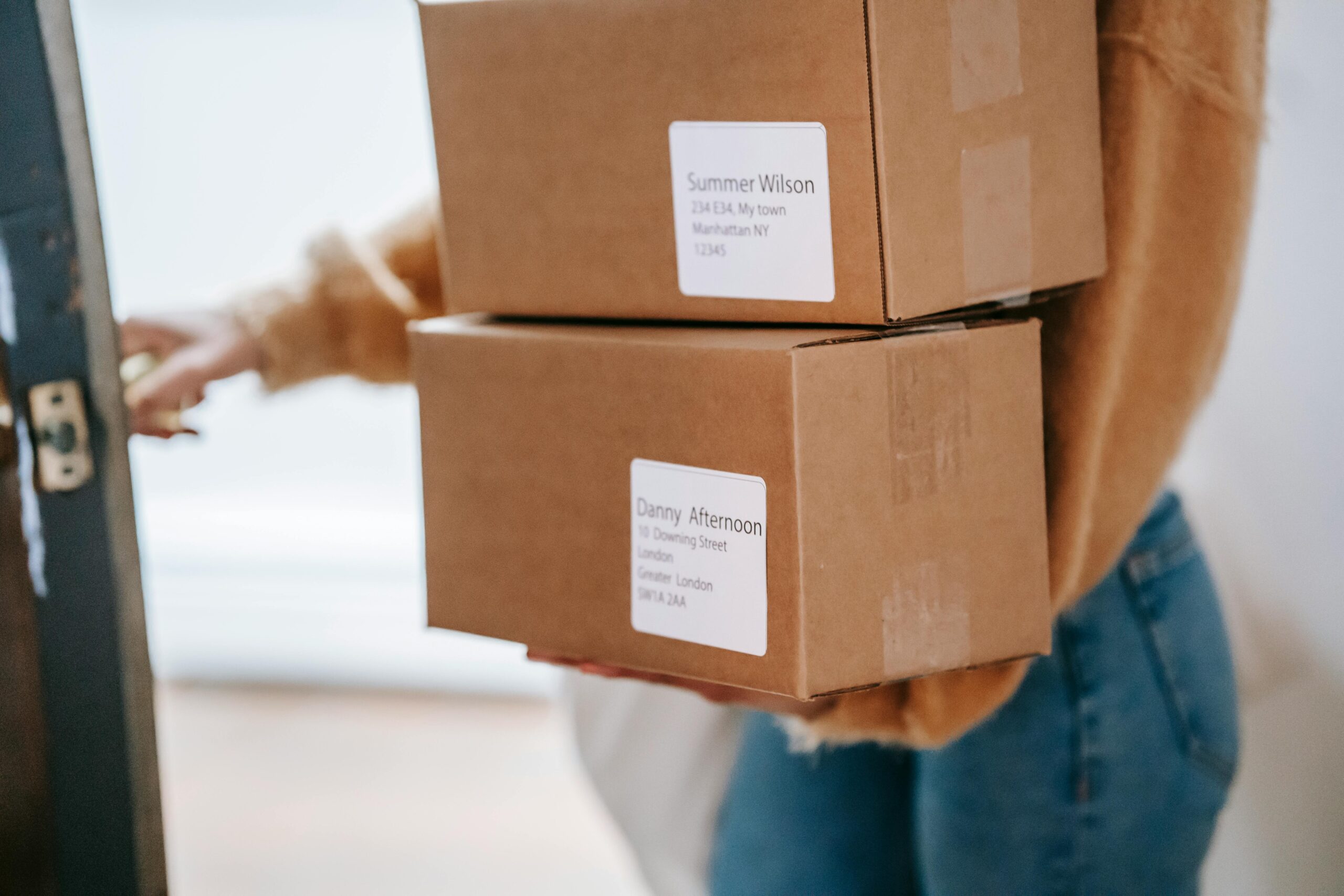 Discreet and Fast  Delivery